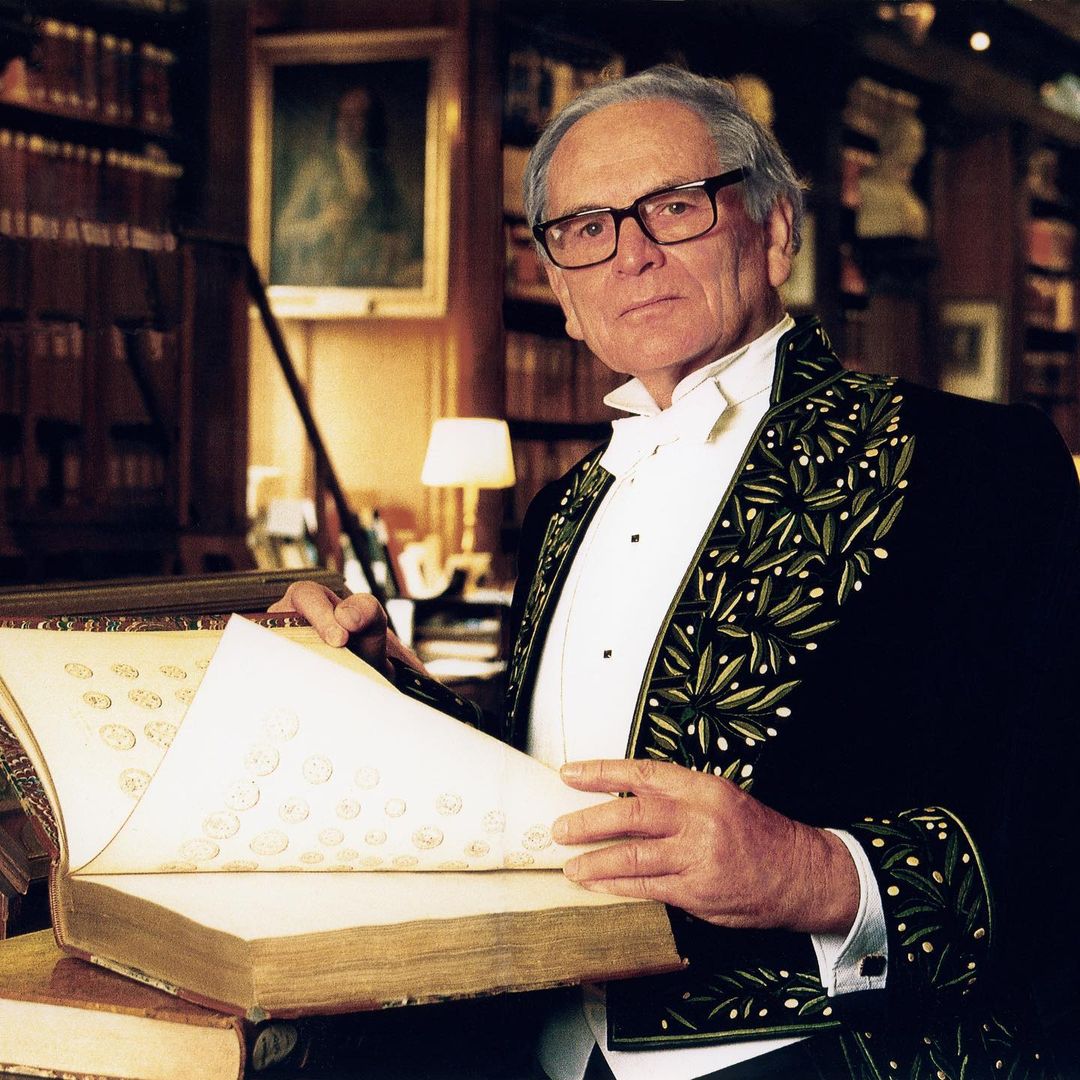Morreu o costureiro francês Pierre Cardin, “a máquina de inventar a moda do amanhã”