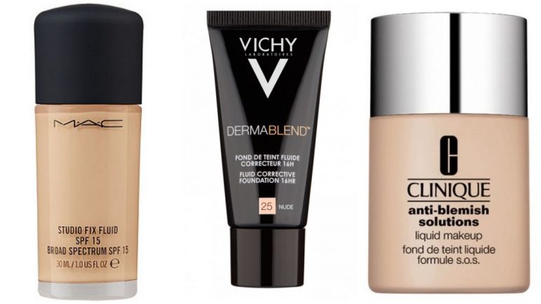 Bases para pele irregular: Studio Fix Fluid, Mac; Derma Blend, Vichy; Anti-blemish Solutions, Clinique.