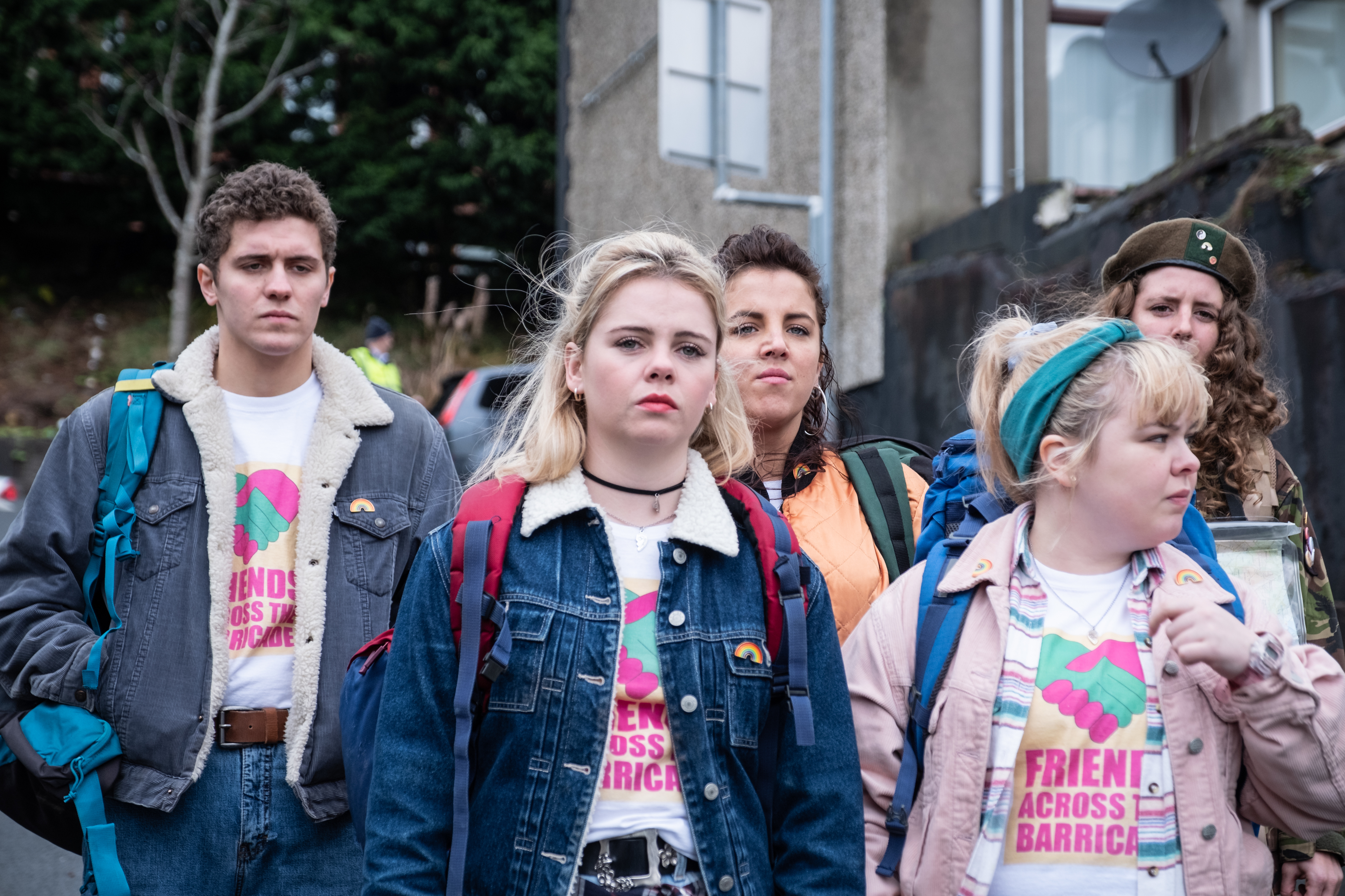 “Derry Girls”. A hilariante sitcom britânica que pode começar a ver neste confinamento