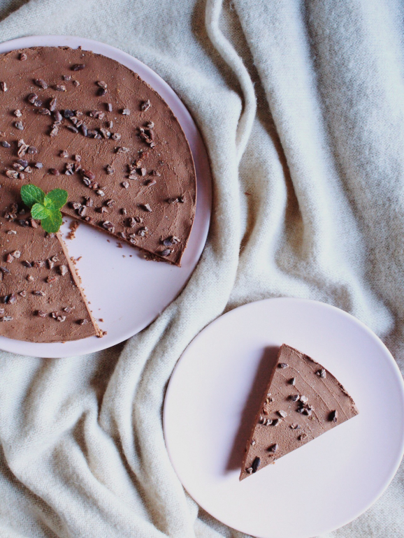 Cheesecake, caramelo salgado e chocolate. 3 sobremesas vegan e saudáveis