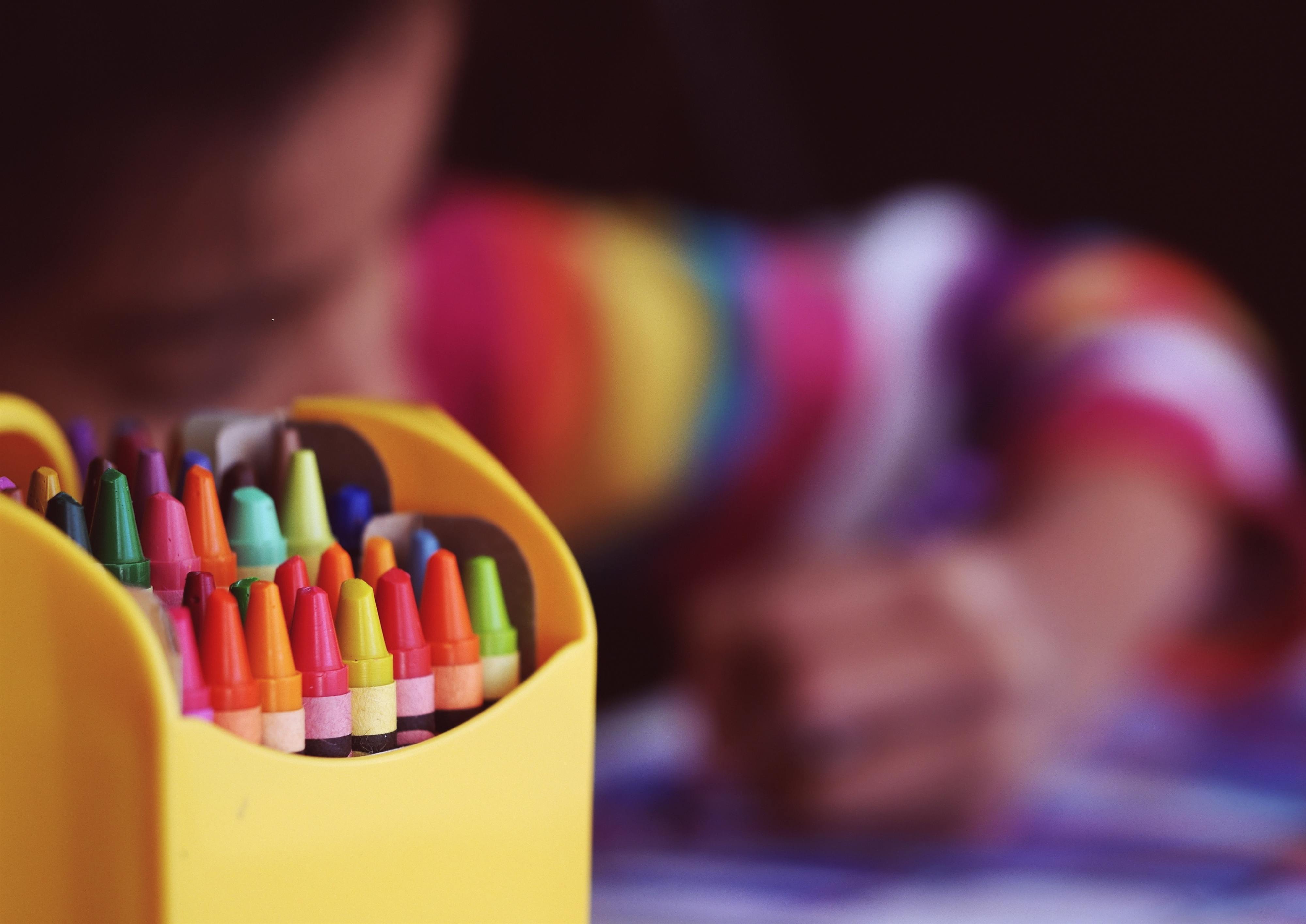 Material escolar está mais caro, mas temos 6 dicas para poupar no regresso às aulas dos miúdos