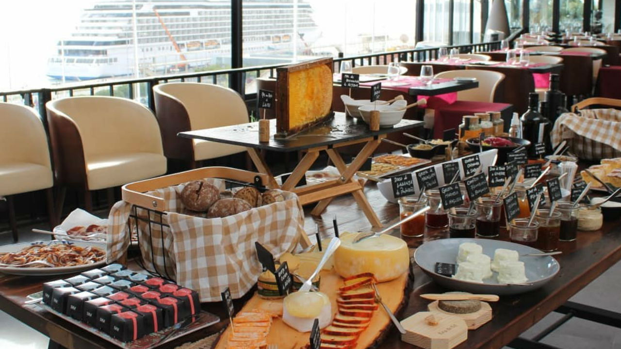 Panquecas, sushi e ovos mexidos. 13 novos brunches para experimentar já este fim de semana