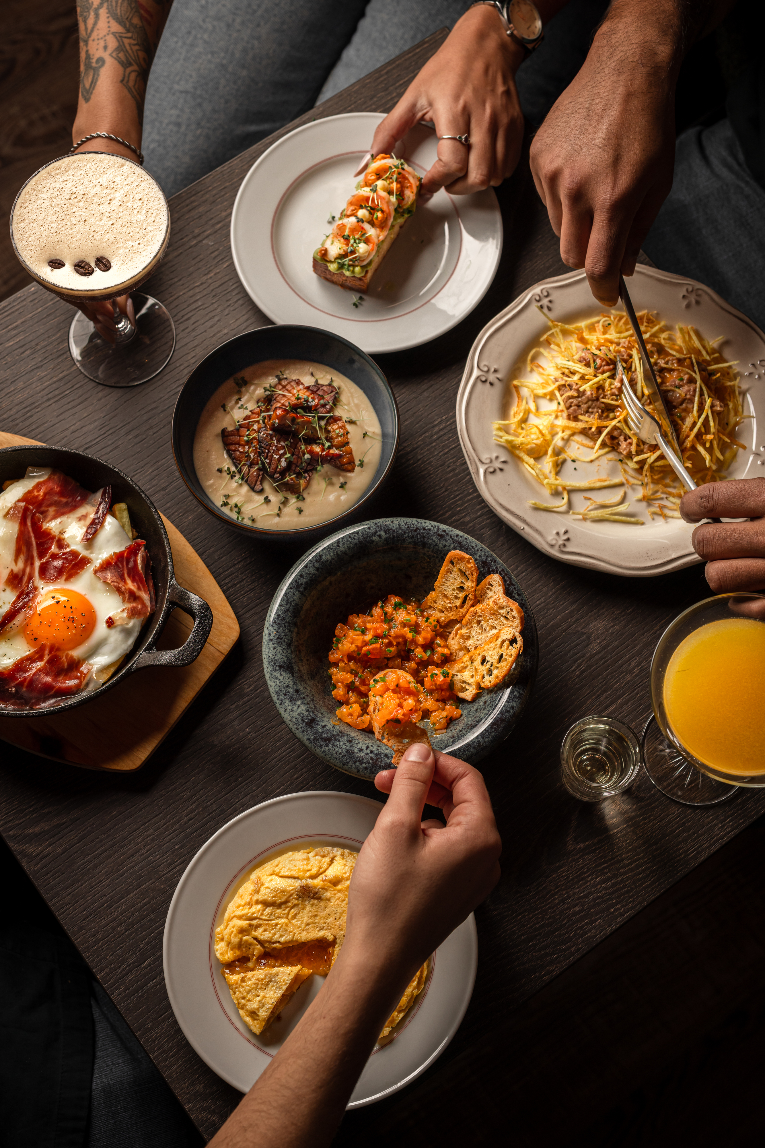 O Insolente. Já não precisa de ir até Sevilha para comer as melhores tapas ibéricas — basta passar pelo Bairro Alto