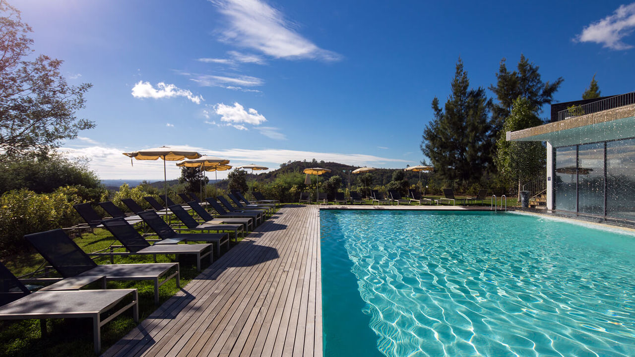 5 resorts do oeste ao Algarve para quem não gosta de estar parado (nem a comer)
