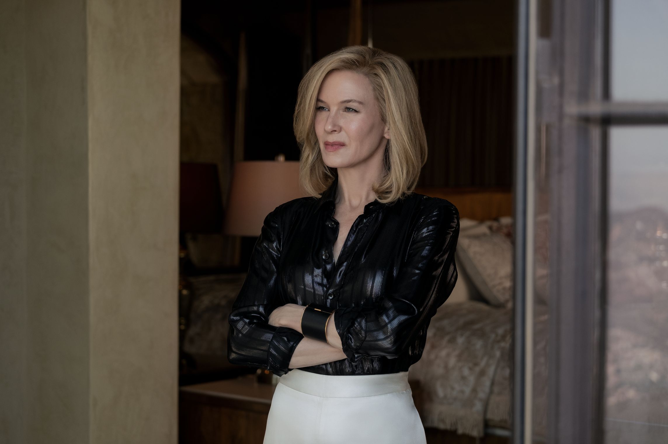 12 séries na Netflix que são más mas que não conseguimos deixar de ver