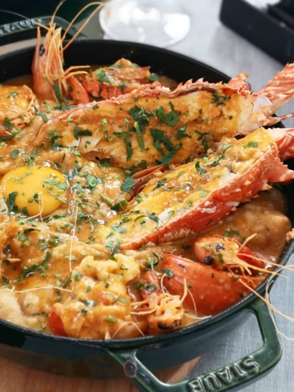 Açorda de lagosta e gambas, uma das propostas arrojadas do restaurante