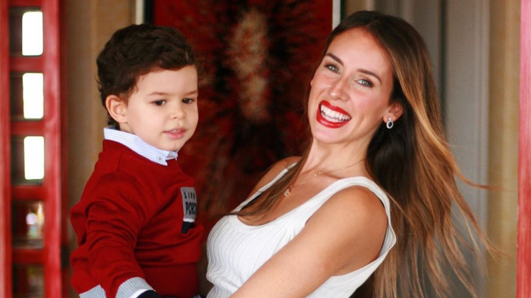 Júlia Belard e o filho, Matias 