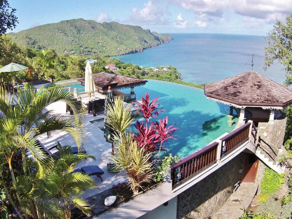 Tropical Hideaway (Bequia) Tropical Hideaway (Bequia)