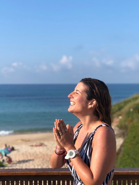 Ana recomenda passar-se o cabelo por água doce depois dos mergulhos no mar e na piscina 