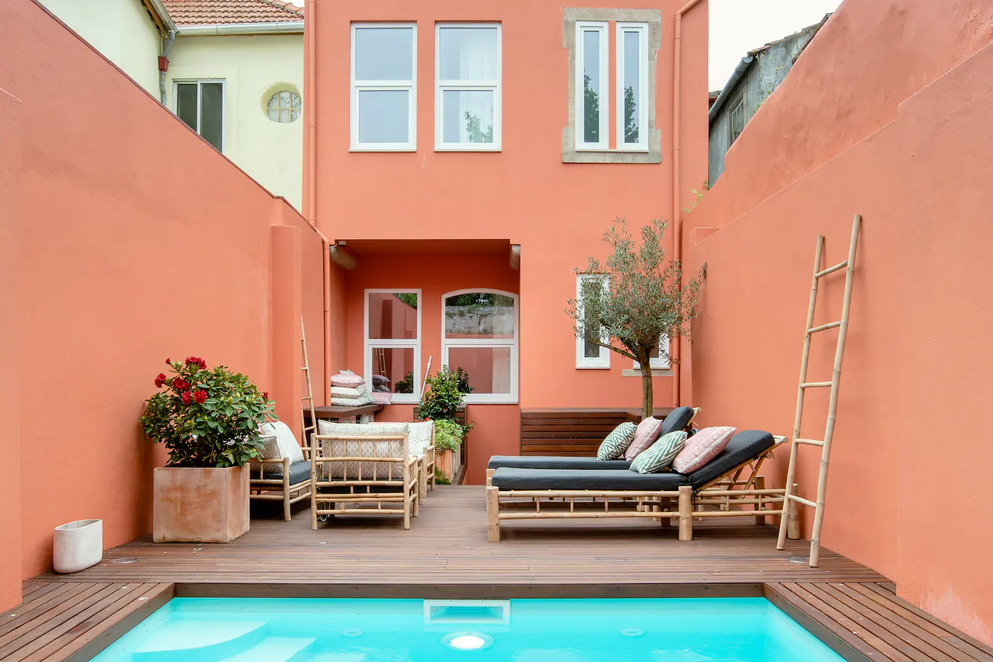 Casa da Praça Luggage Studio