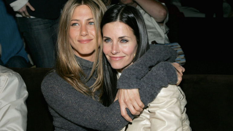O casamento de Brad Pitt e Jennifer Aniston aconteceu há 19 anos