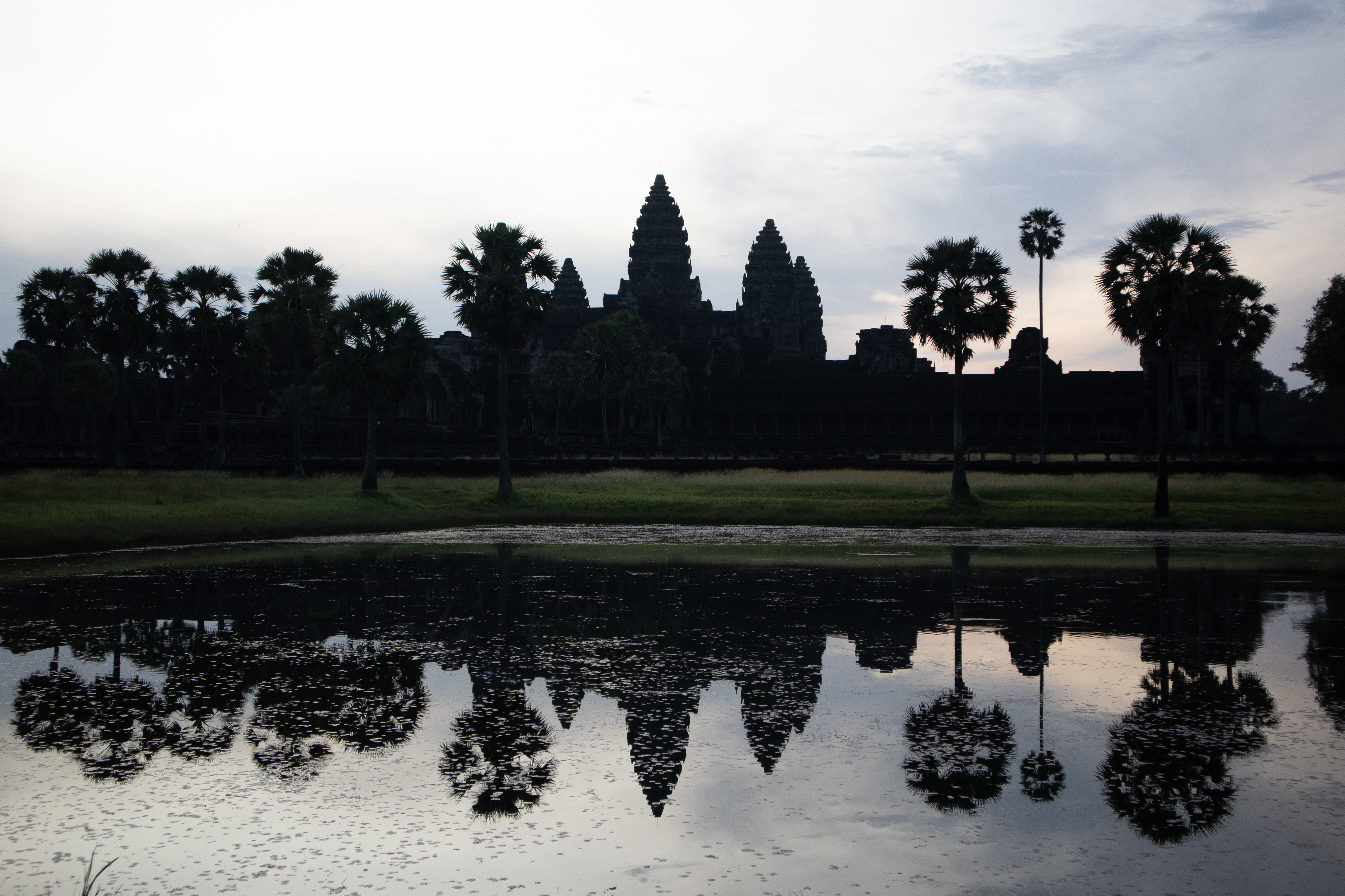 Volta ao Mundo. O melhor do Camboja é ver o nascer do sol em Angkor Wat (mas há mais)