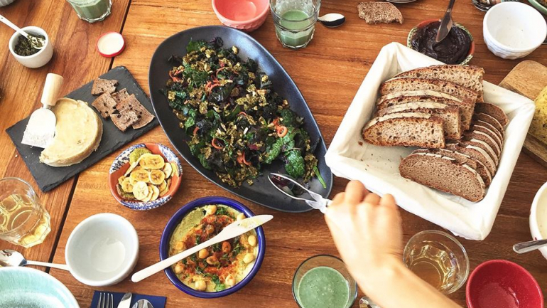O brunch dos Kitchen Dates custa 25€, com direito a mesa sempre cheia