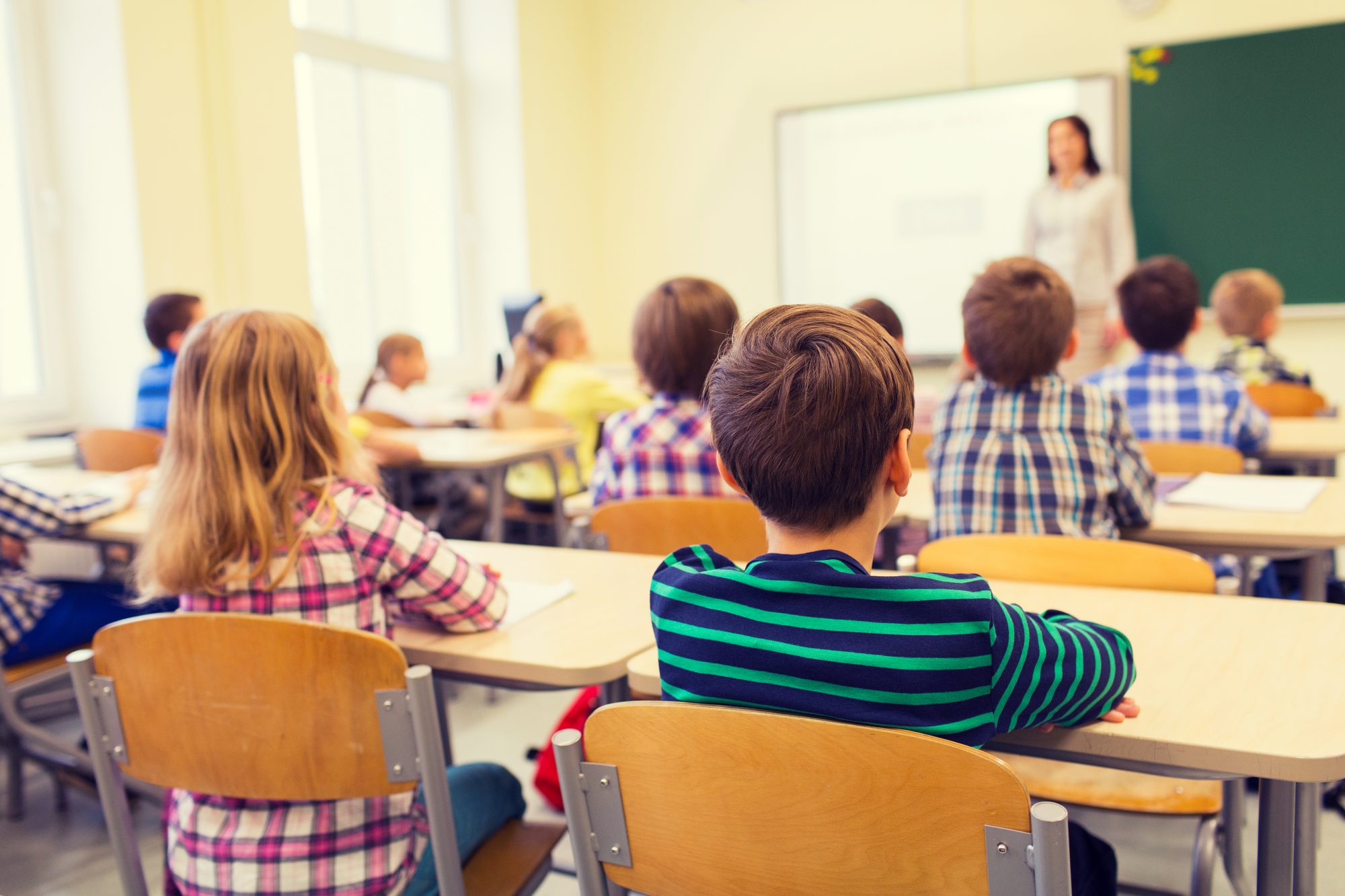 Confederação de pais critica escola que perguntou orientação sexual a alunos de 9 anos