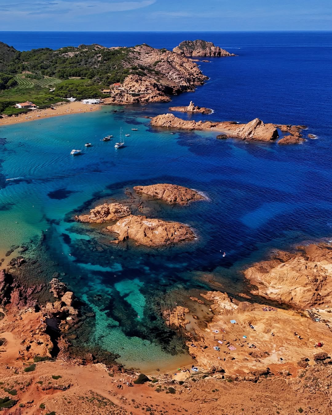 3. Cala Pregonda - Menorca, Espanha