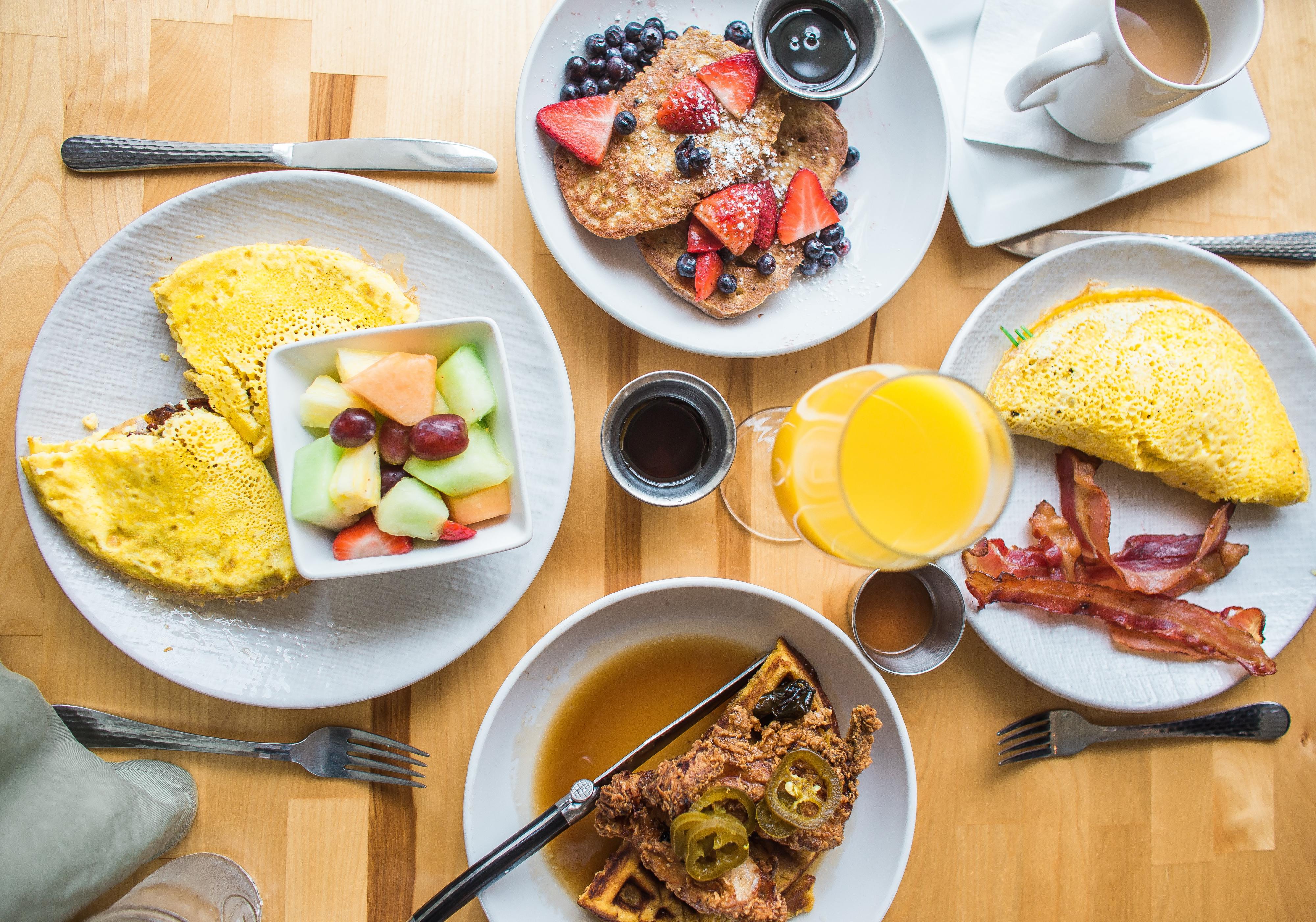 Para a mãe gulosa, saudável e vegan: tudo o que precisa para preparar um brunch surpresa no Dia da Mãe
