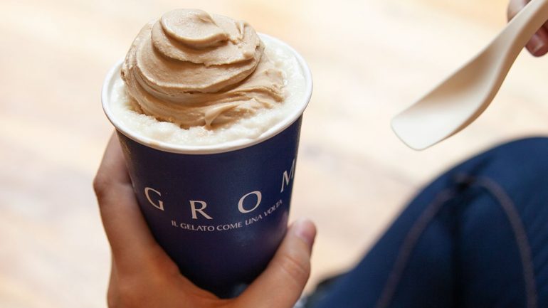 A Grom é uma das mais recentes gelatarias de Lisboa. Fica no Chiado, na rua Garrett