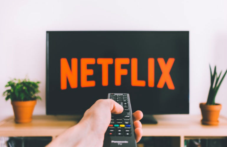 Bomba no streaming. Netflix perde 200 mil utilizadores no primeiro trimestre do ano e culpa partilha de contas