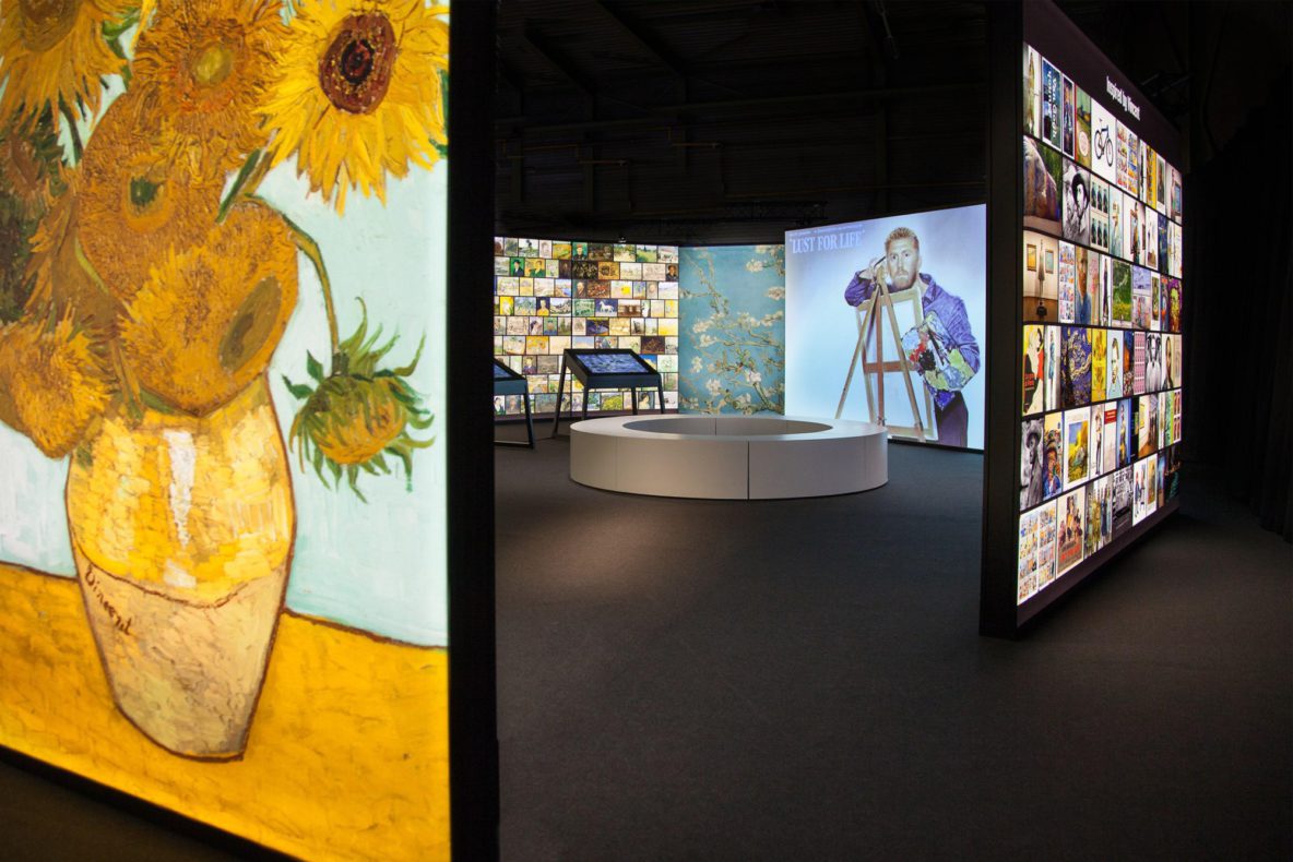 Arte em tempos de pandemia: Sabia que pode usar máscaras com um quadro de Van Gogh?