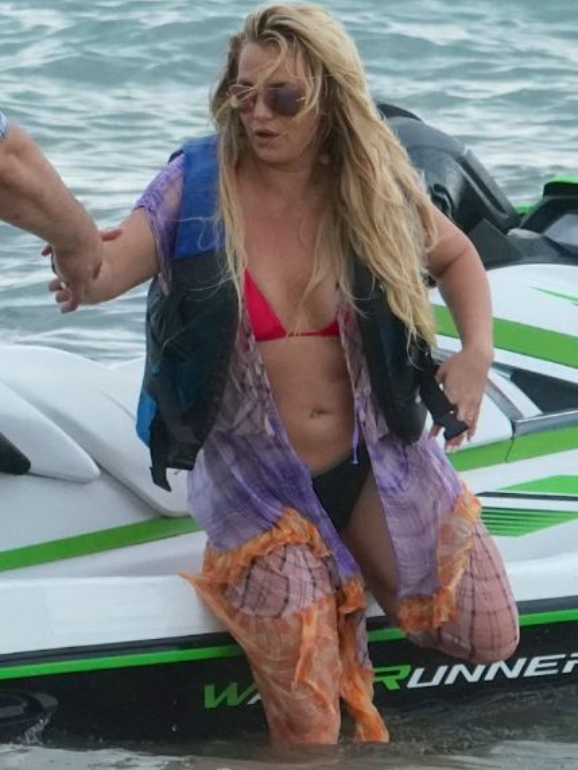 Uma das alegadas fotos que, segundo a cantora, os paparazzi teriam editado 