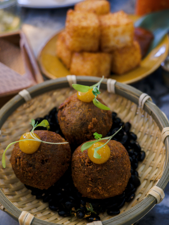 Levámos uma brasileira a comer ao novo Boteco do chef Kiko