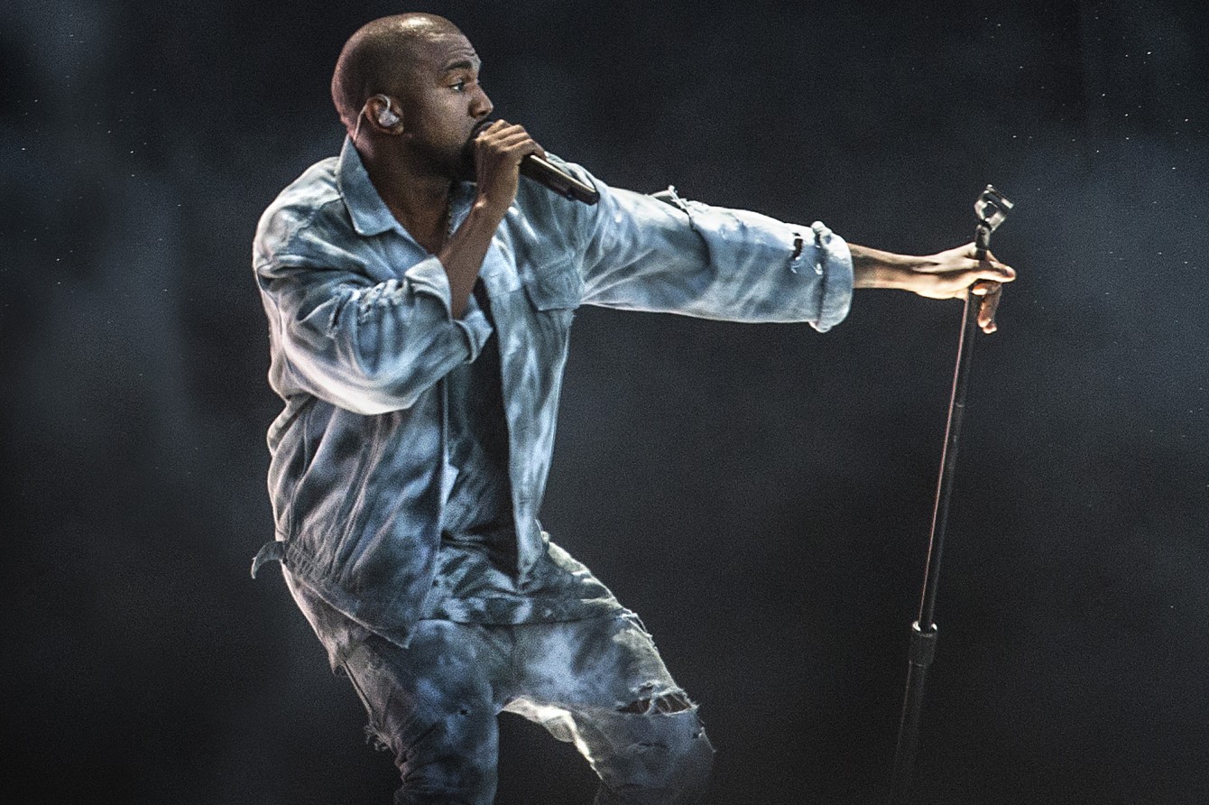 Kanye West voltou ao Twitter e já anunciou dois álbuns e um livro de filosofia