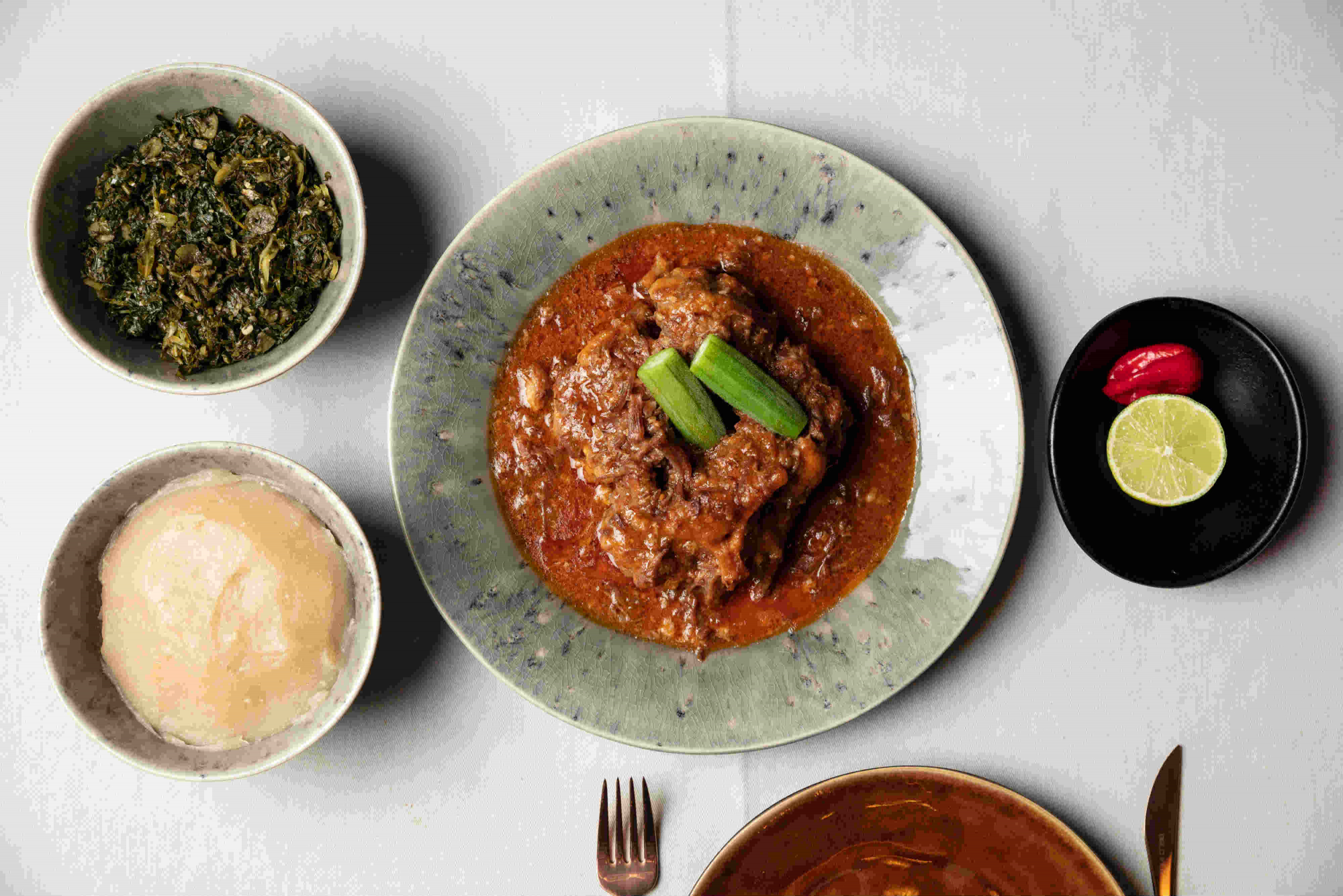 Crítica. O Three Bones é incrível na comida angolana mas falha num clássico português