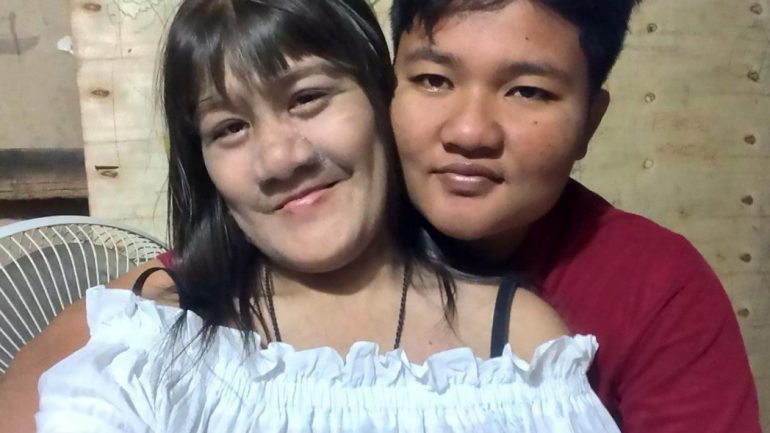 Depois de se depilar regularmente, Natty encontrou o amor da sua vida e até já casou