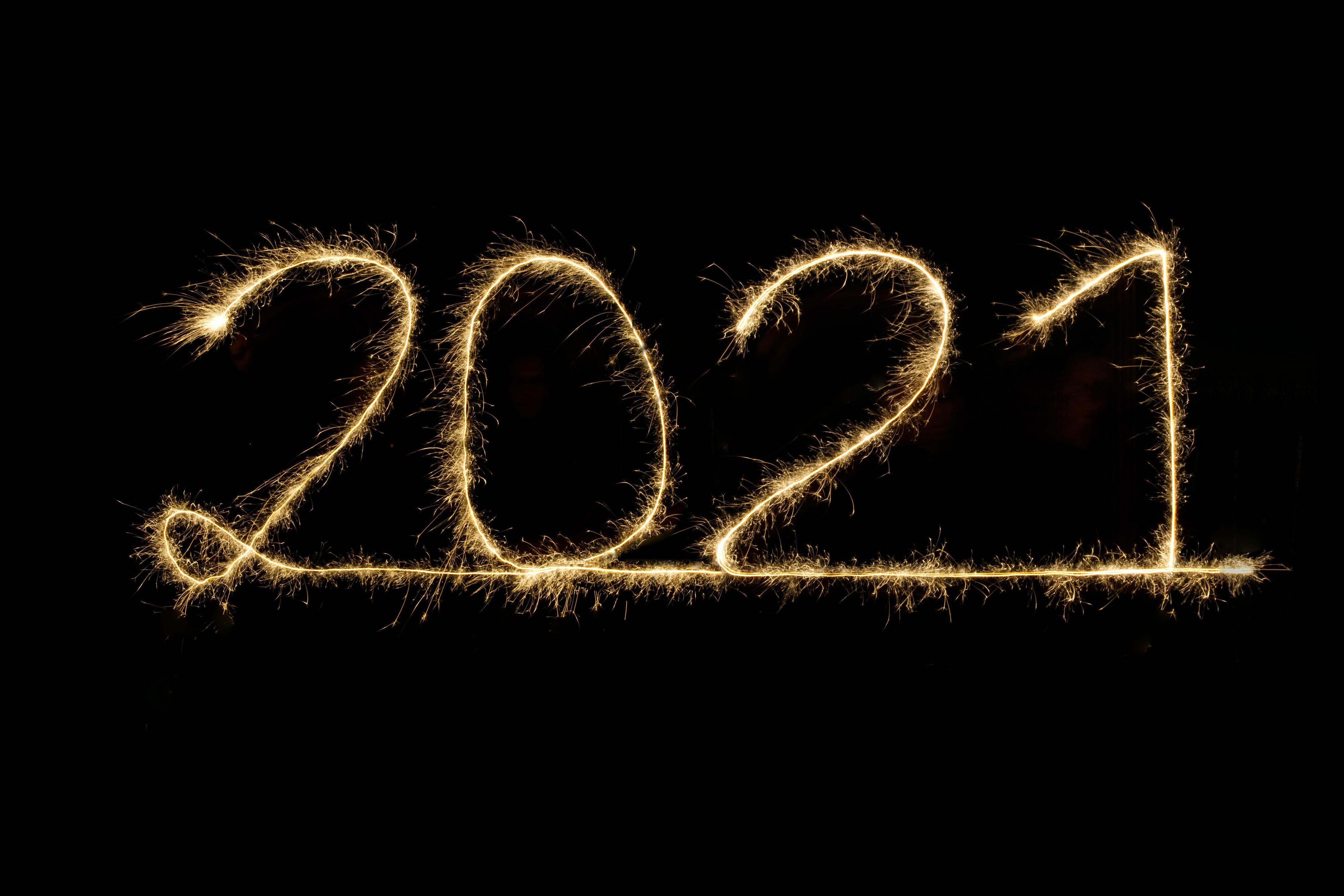 Das séries à vacina contra a COVID-19. O que nos fez felizes em 2021