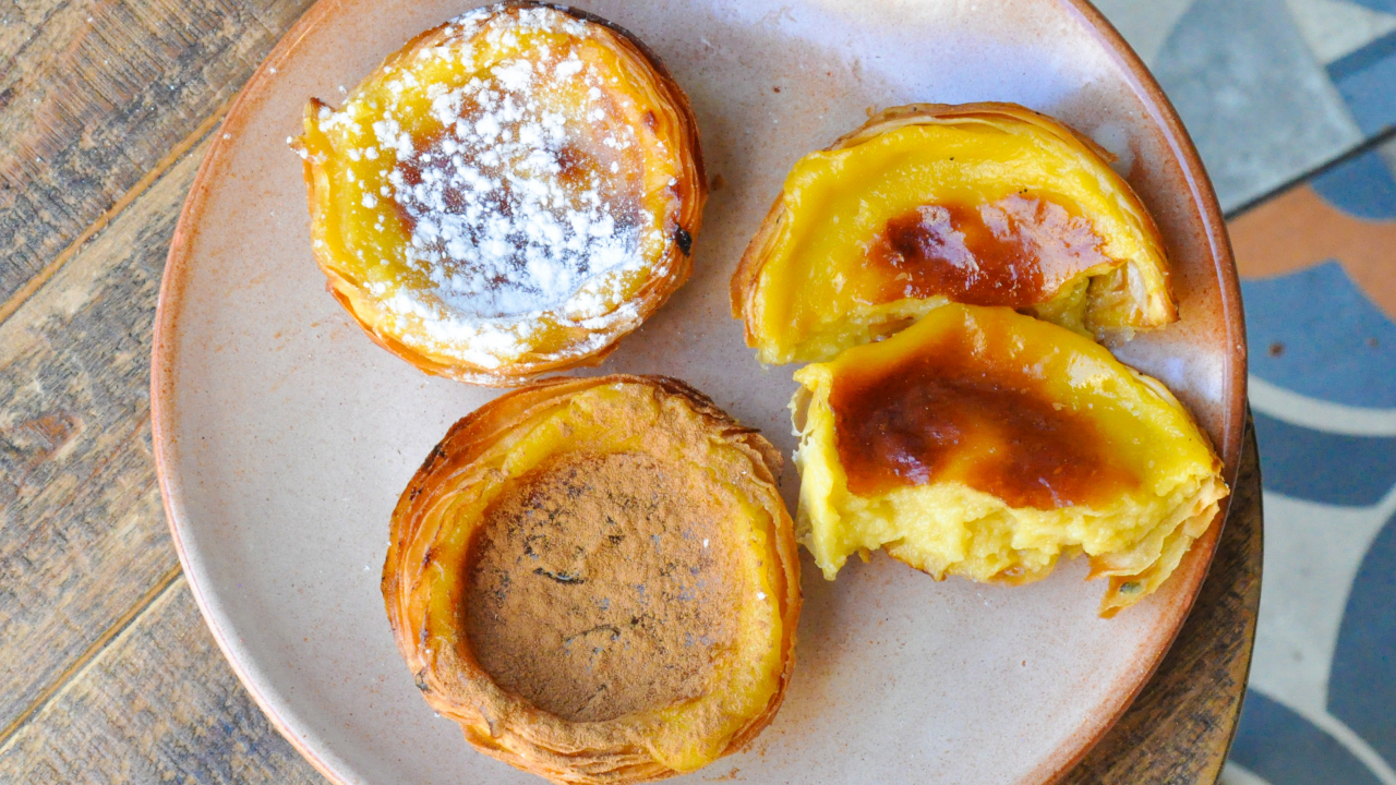 Os pastéis são vegan, sem soja e com a quantidade de açúcar reduzida
