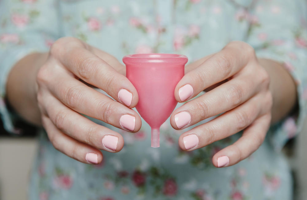 Copos menstruais. Mais baratos, seguros e amigos do ambiente