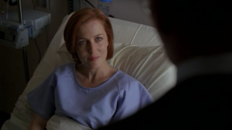 Na série de culto dos anos 90, Scully foi raptada por aliens para que a Gillian Anderson se pudesse ausentar das gravações