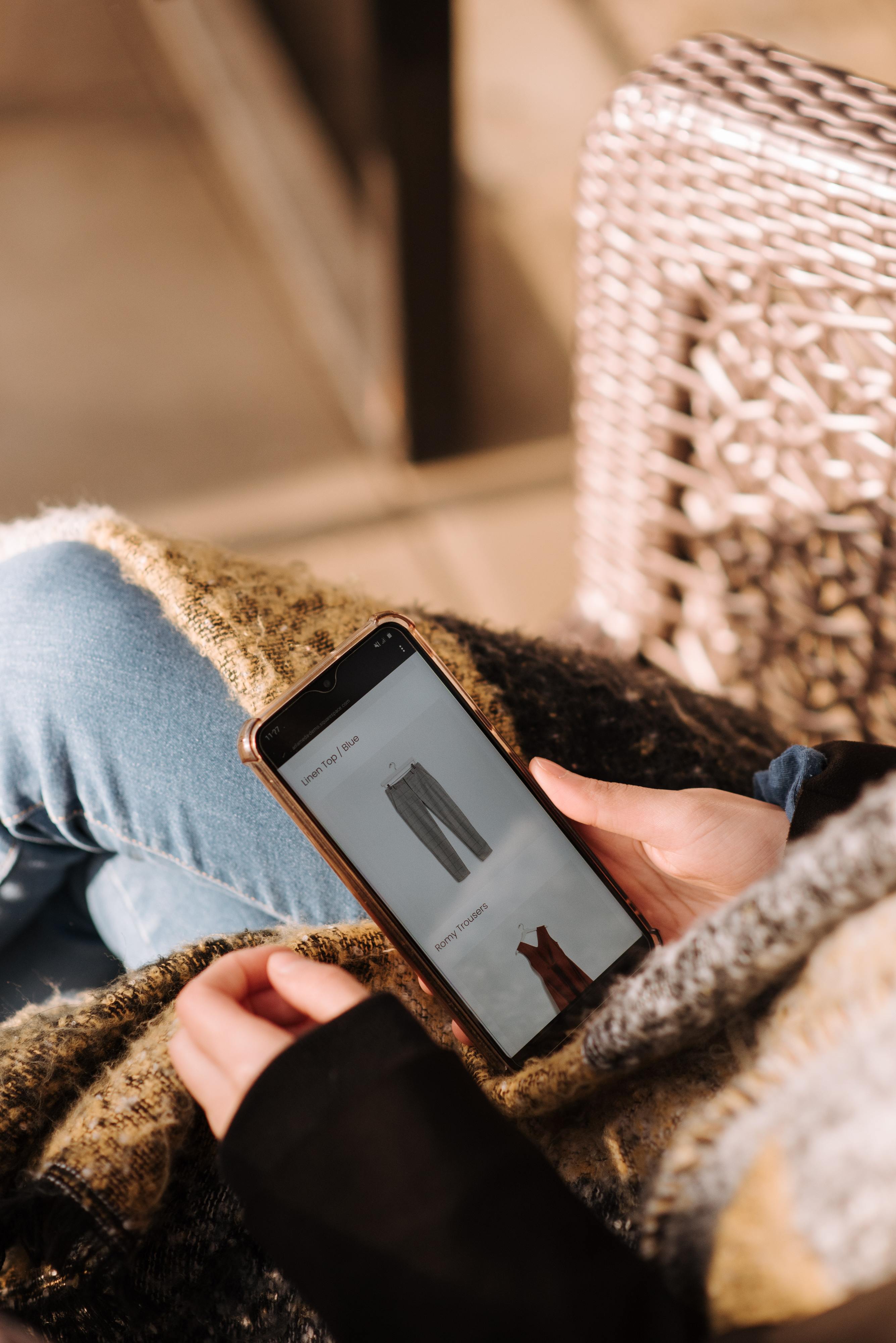 Compras online. Mango e Salsa lançam marketplaces e há entregas gratuitas em várias lojas
