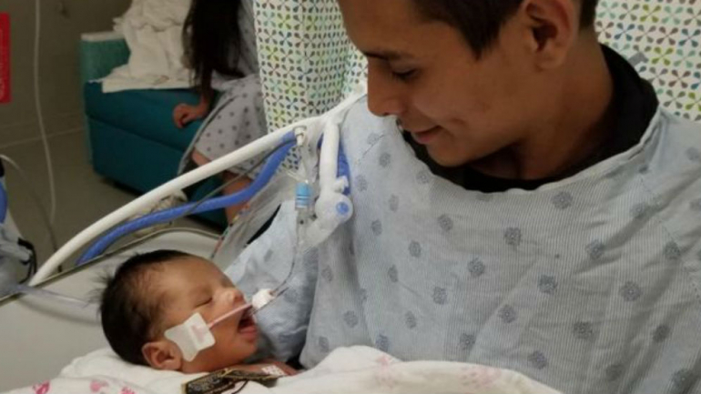 Giovanni López e o filho