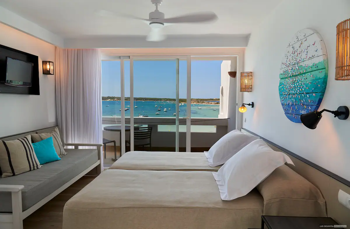 Férias em Formentera. 8 casas para arrendar que ficam em cima da praia e têm piscina Férias em Formentera. 8 casas para arrendar que ficam em cima da praia e têm piscina