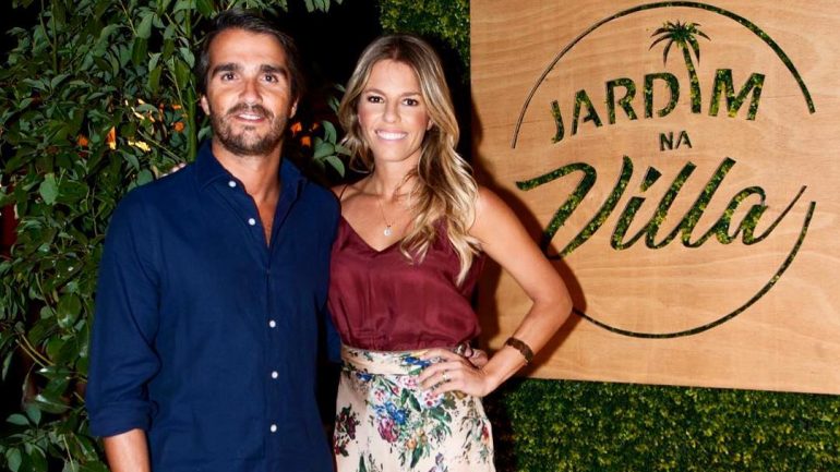 Com o marido Francisco Spínola no Jardim na Villa, no Algarve