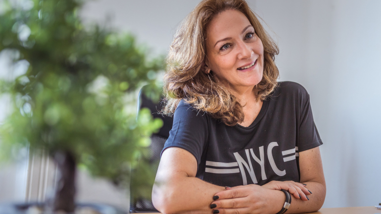 Entrevista a uma homeopata. “A criança tem 37,5 de febre na creche e imediatamente metem-lhe um Ben-u-ron”