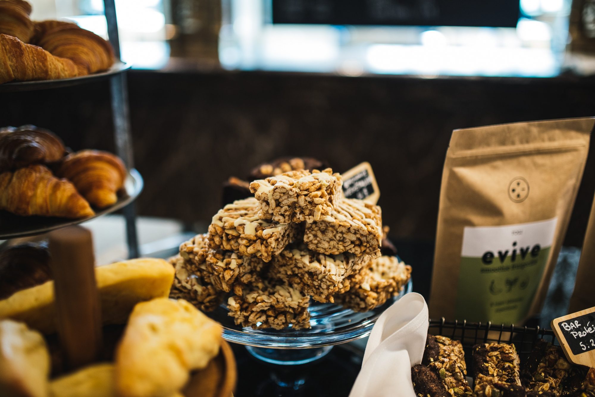 10 snacks “saudáveis” que as nutricionistas vão cortar da sua dieta