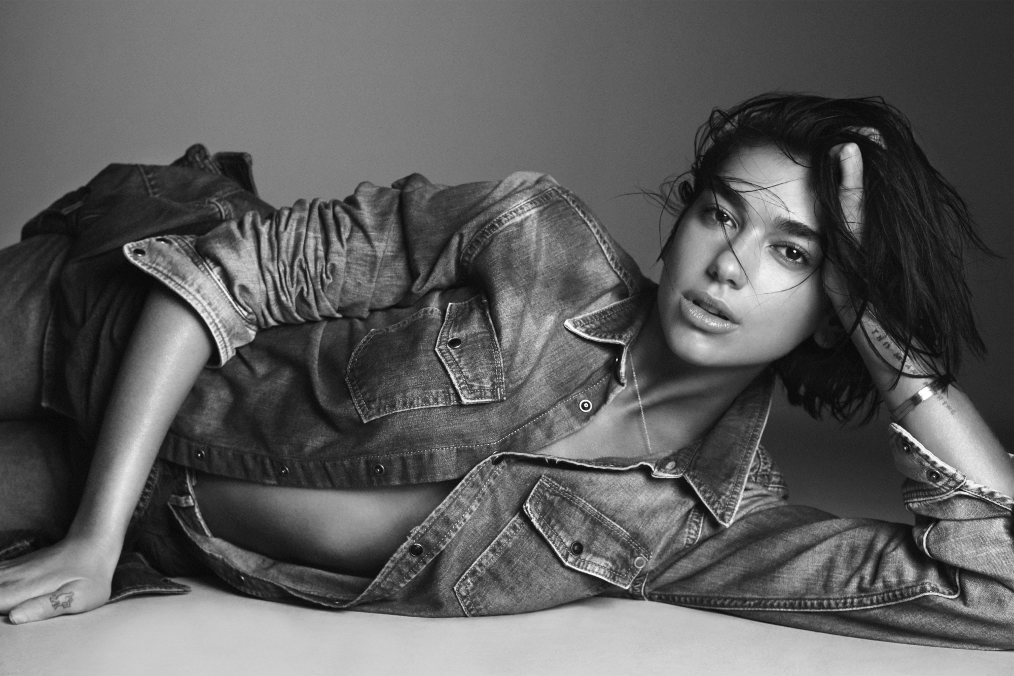 Dua Lipa é a nova cara da Pepe Jeans