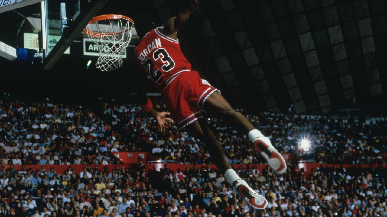 Michael Jorden é o primeiro ex-basquetobolista a ser proprietário de uma equipa da NBA