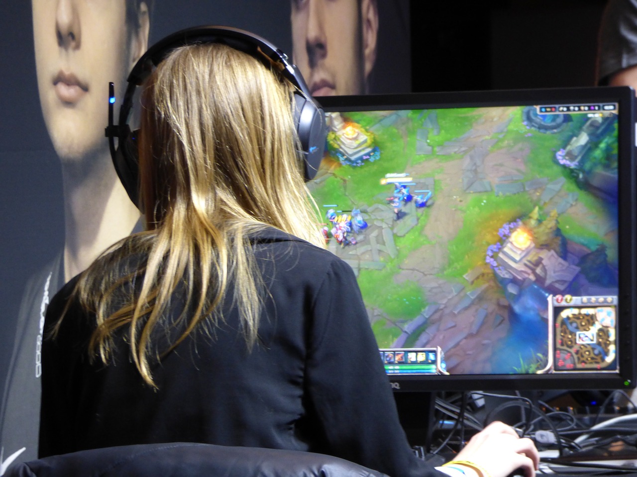 Há cada vez mais pessoas a jogar para os outros verem. E para muitos é (como) um trabalho