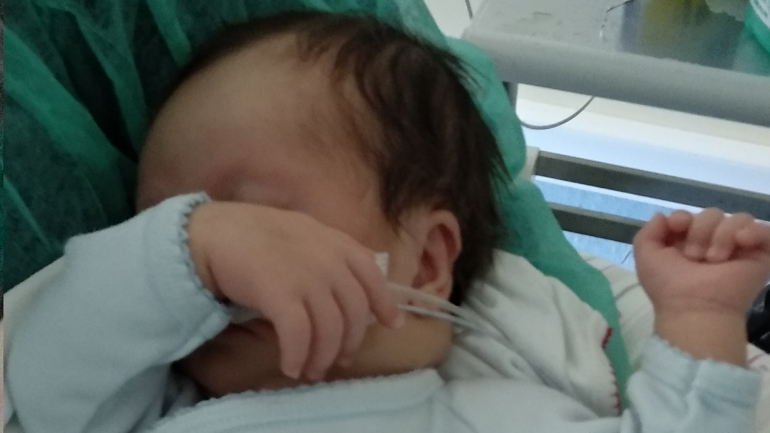 Joshua tem agora quase dois meses e nasceu prematuro