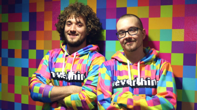 Aviv Junno e Claus Nurro, criadores da aplicação e do site Neverthink
