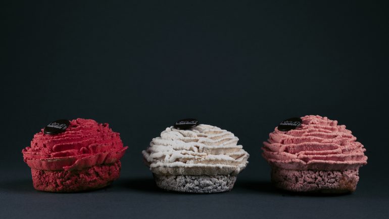 Bolos em forma de rosa. É esta a sugestão da L'Éclair para o lanche de domingo
