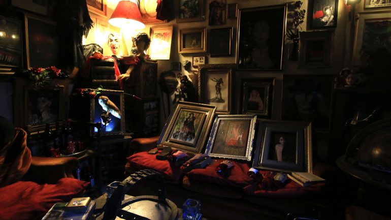 A máquina de escrever onde 'Dracula', a obra de ficção de Bram Stoker, foi escrita é um dos artigos que mais desperta a curiosidade dos visitantes