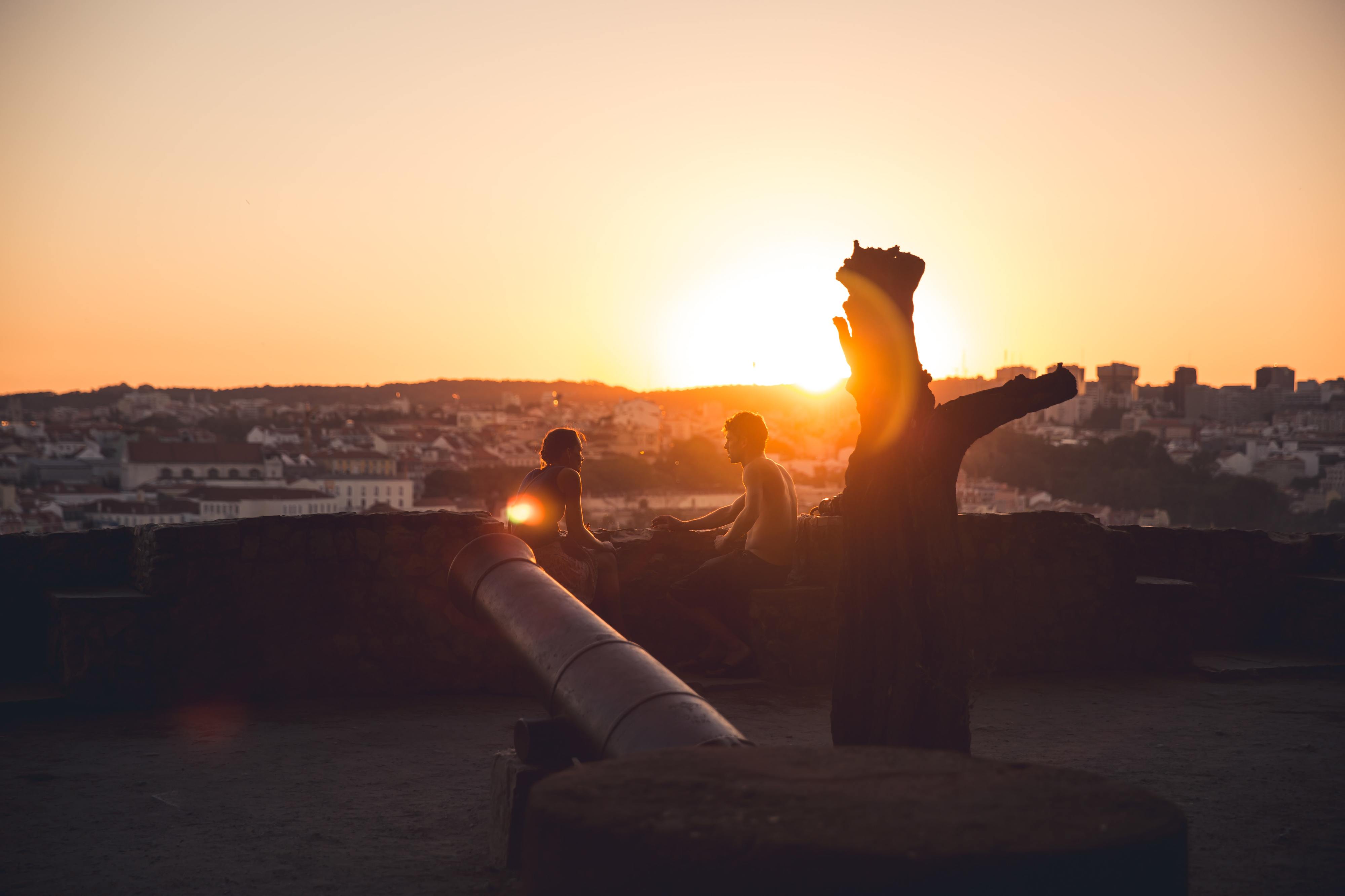 Call me Lisbon. Turistas ganham amigos reais através do WhatsApp para conhecer Lisboa