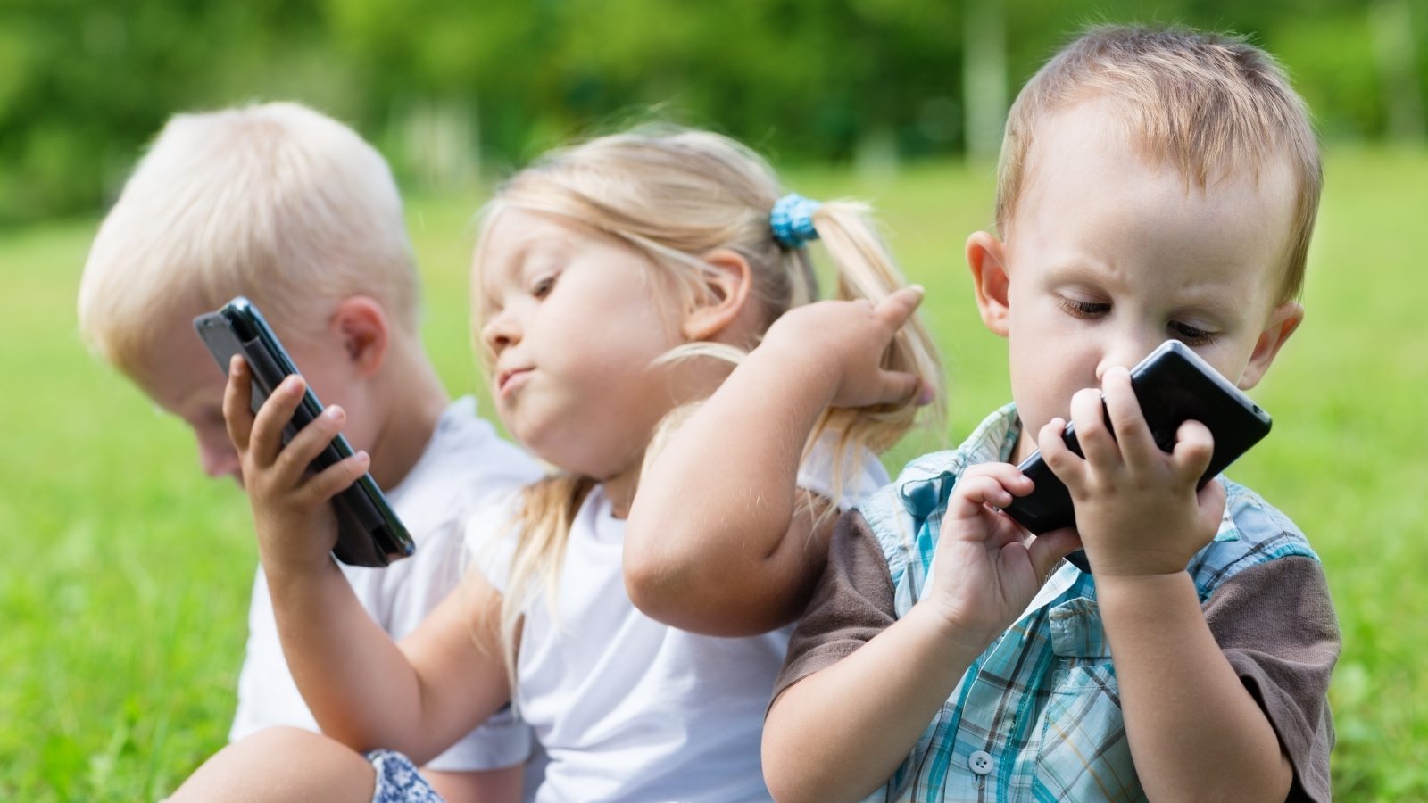 Bebés com apps? O ideal é a partir dos 3 anos, aconselha pediatra