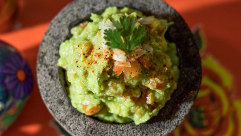 Depois das tradicionais esquites, continue a refeição com guacamole