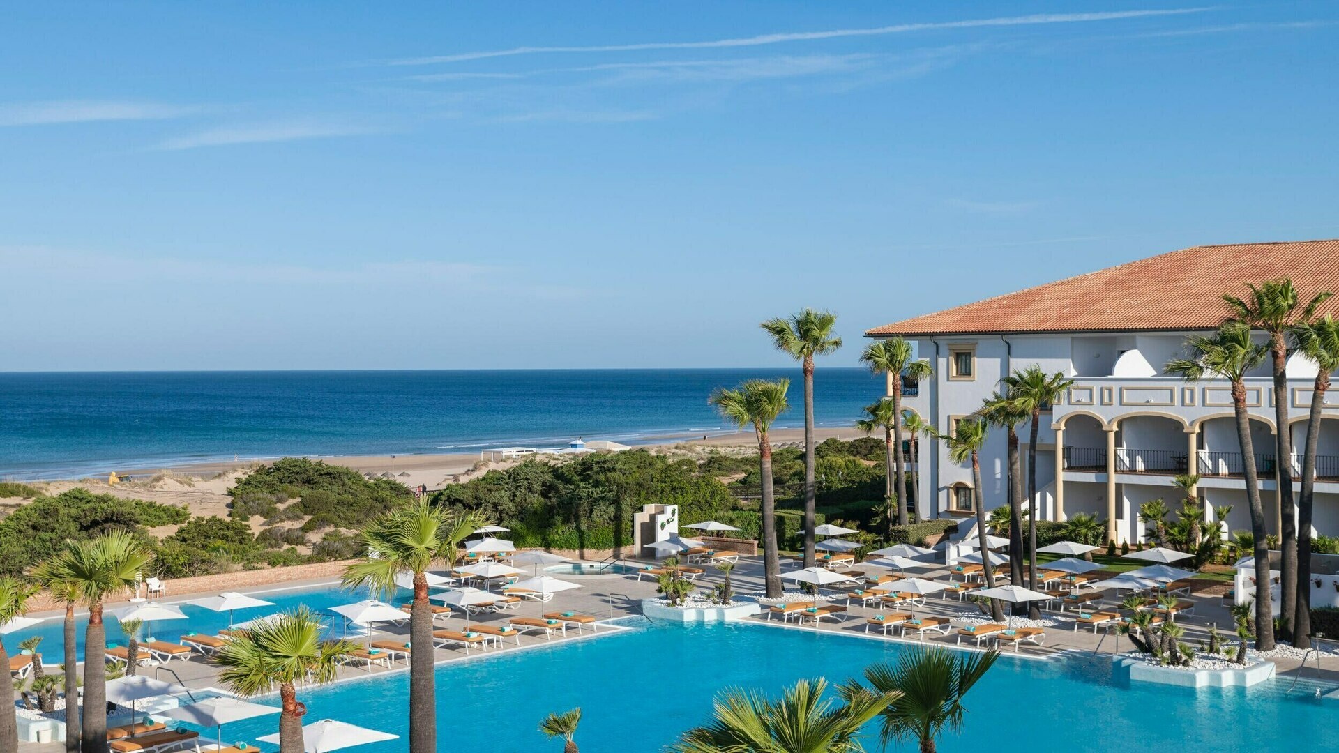 É mais barato fazer férias em Espanha do que em Portugal? Comparámos preços de hotéis de 4 e 5 estrelas
