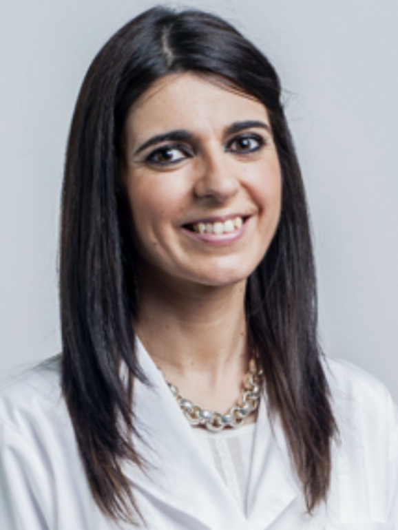 Júlia Machado refere que existem vários estudos no campo da neurociência que comprovam que os acontecimentos traumáticos deixam marcas no cérebro